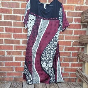 Perseption 2X Red,Black, & Animal Print  Dress with Flutter Sleeves